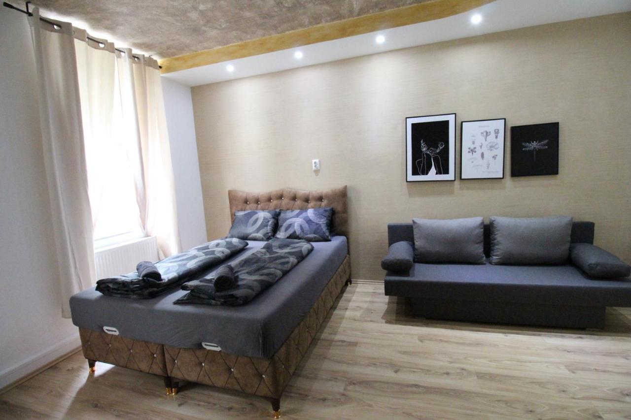 Private Quad Bedroom With Bathroom Rf3 Vienna Exterior photo
