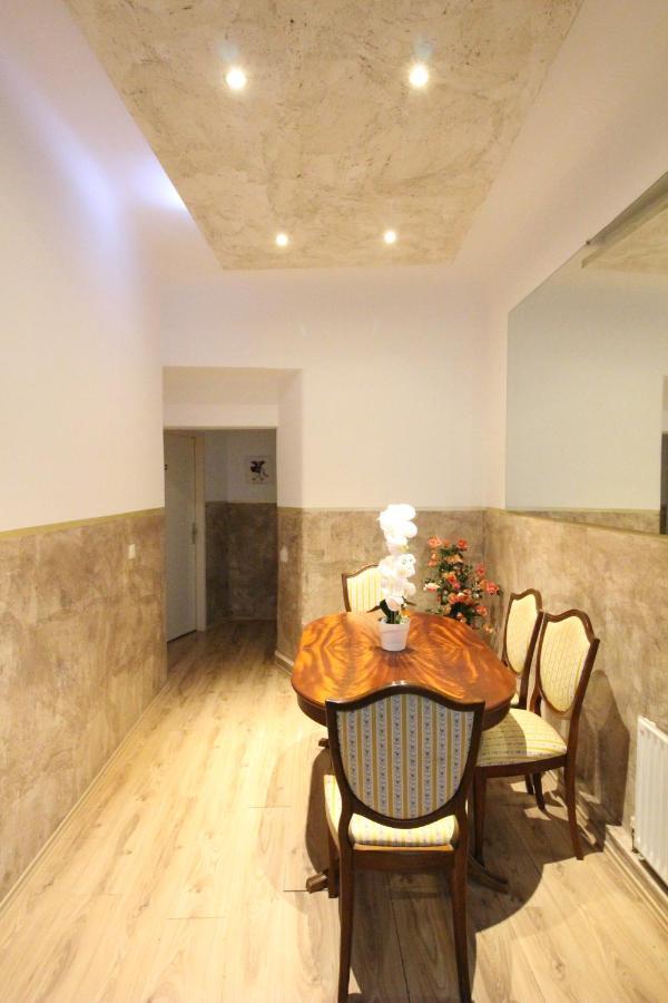 Private Quad Bedroom With Bathroom Rf3 Vienna Exterior photo